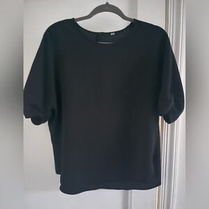 Uniqlo Women’s Blouse- detailed short sleeve- size medium
